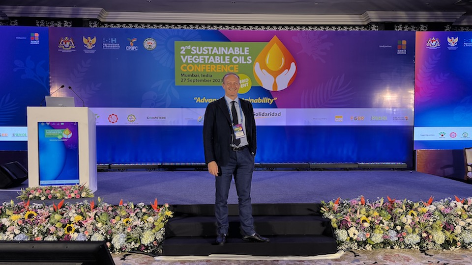 Navigating Uncertainty at the Sustainable Vegetable Oils Conference pietro paganini